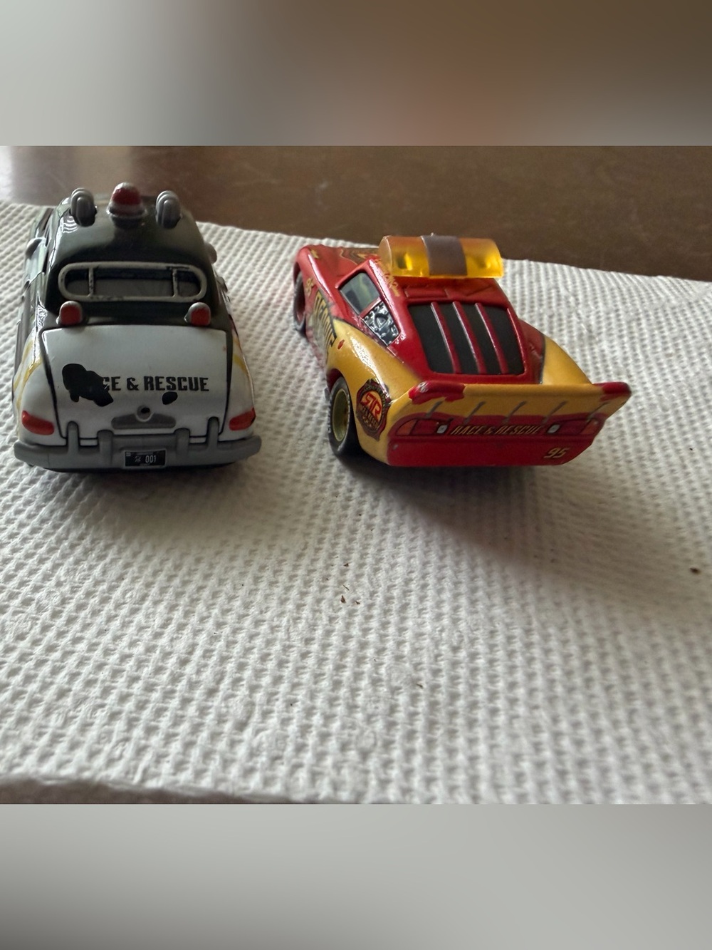 Disney Pixar Cars toys lighting McQueen and sheriff race & rescue toys cars toys - Picture 3 of 9